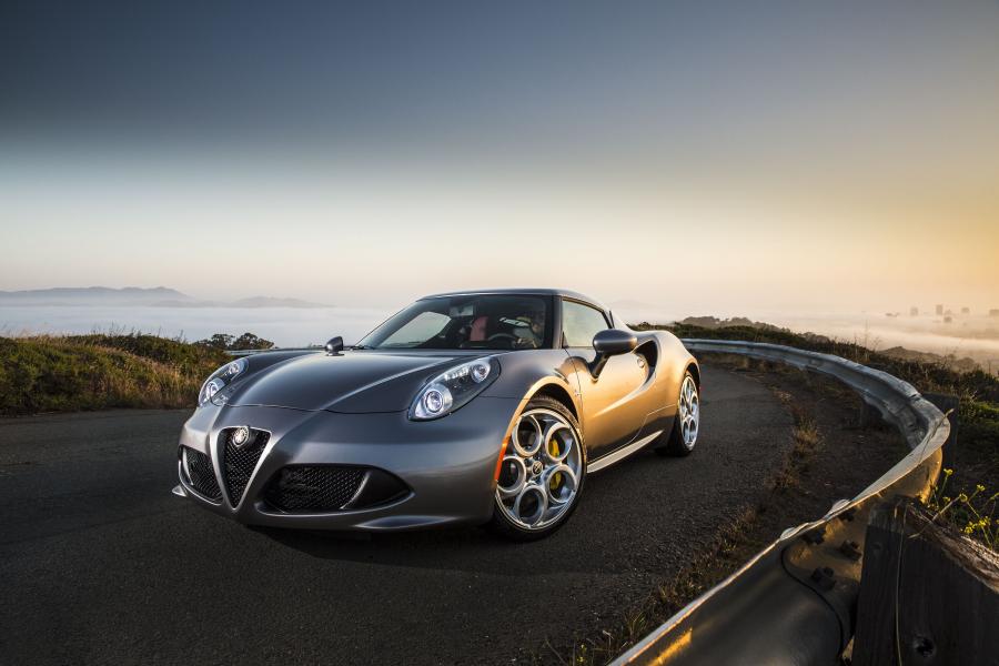  Alfa Romeo 4C (960) 2014 года  (NA) (фото 21 из 40)